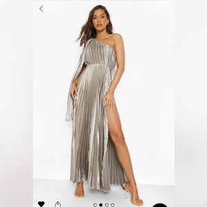 CAPE DETAIL SATIN PLEATED MAXI DRESS 6